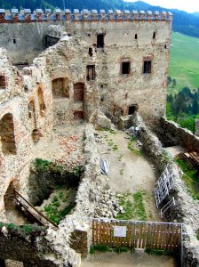Zamknięte części zamku w Starej Lubowni